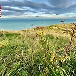 Clair De Falaises *