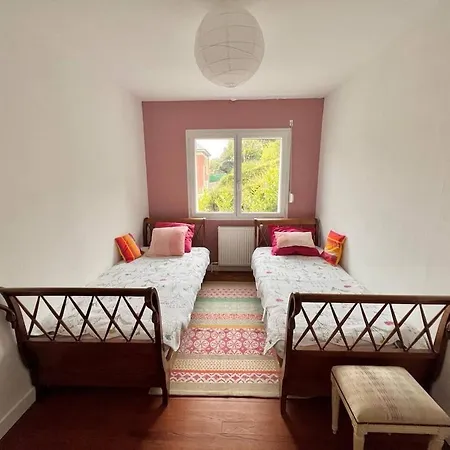 Maison Vue Avec Jardin Ferienhaus