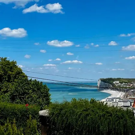 Maison Vue Avec Jardin * Le Tréport
